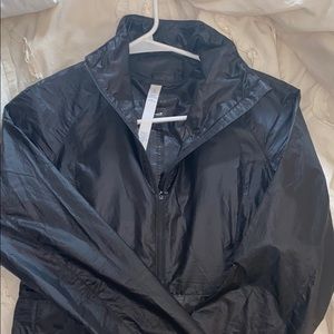 LuLulemon windbreaker